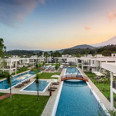 Hotel Simena Comfort 4*